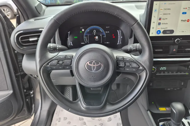 Toyota Yaris Cross din 2025 cu 10.865 km - oferta TOY238914 - foto 23