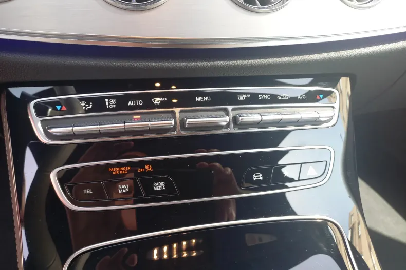 Mercedes-Benz CLS din 2021 cu 99.990 km - oferta MER238915 - foto 22