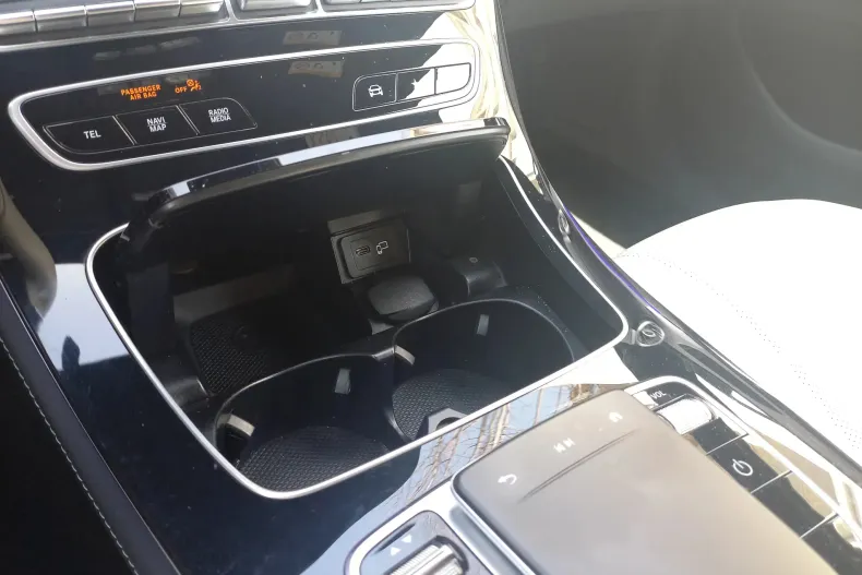 Mercedes-Benz CLS din 2021 cu 99.990 km - oferta MER238915 - foto 34