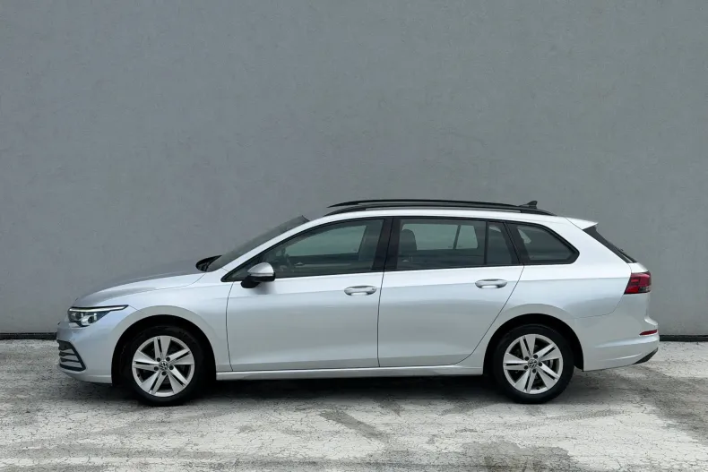 Volkswagen Golf din 2023 cu 104.168 km - oferta VOL238923 - foto 2
