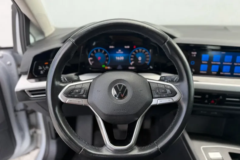 Volkswagen Golf din 2023 cu 104.168 km - oferta VOL238923 - foto 11