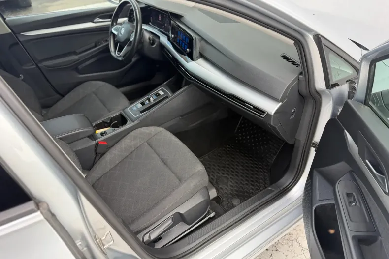 Volkswagen Golf din 2023 cu 104.168 km - oferta VOL238923 - foto 22