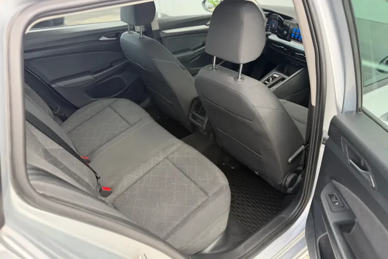 Volkswagen Golf din 2023 cu 104.168 km - oferta VOL238923 - foto 23