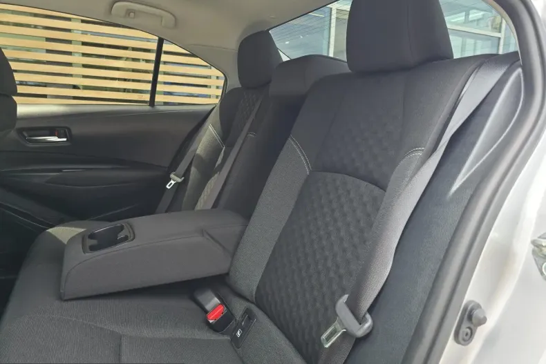 Toyota Corolla din 2023 cu 86.829 km - oferta TOY238925 - foto 19