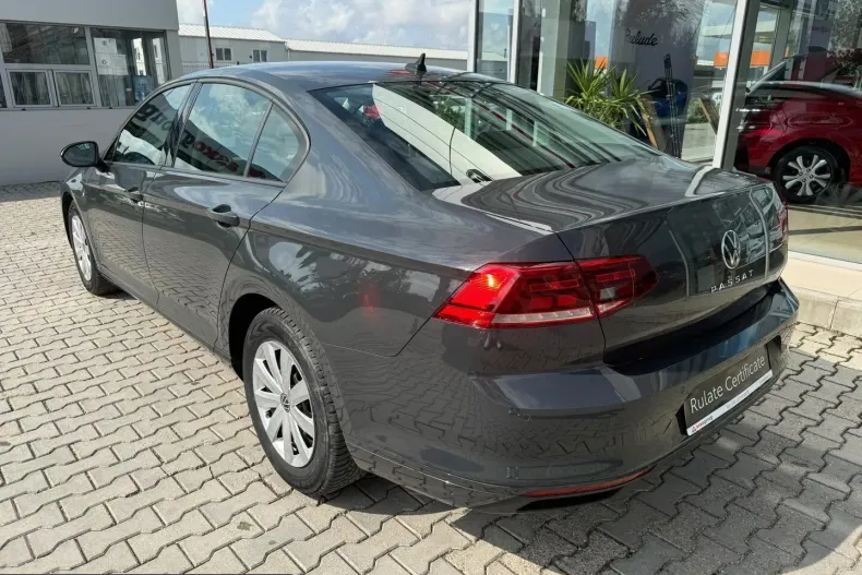 Volkswagen Passat din 2021 cu 29.159 km - oferta VOL238926 - foto 8