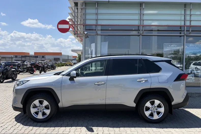 Toyota RAV4 din 2020 cu 96.465 km - oferta TOY238932 - foto 3