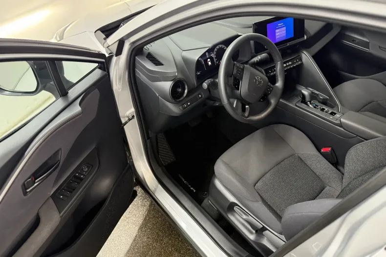 Toyota C-HR din 2025 cu 6.735 km - oferta TOY238934 - foto 6