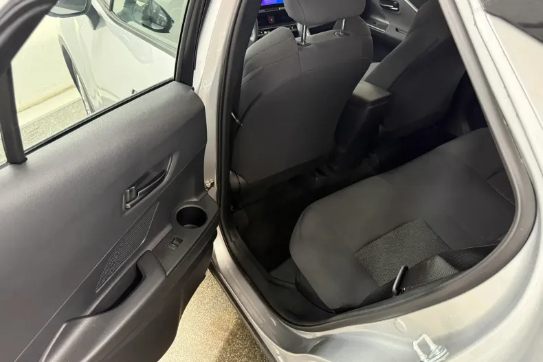 Toyota C-HR din 2025 cu 6.735 km - oferta TOY238934 - foto 18