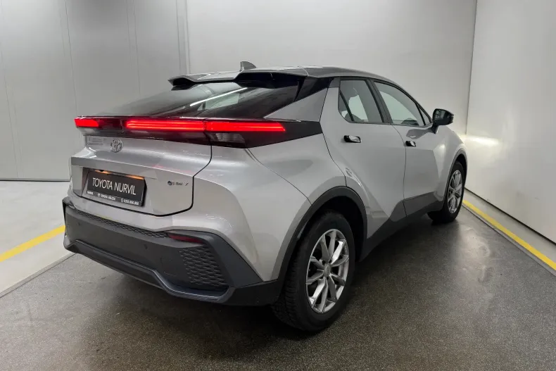 Toyota C-HR din 2025 cu 6.735 km - oferta TOY238934 - foto 23