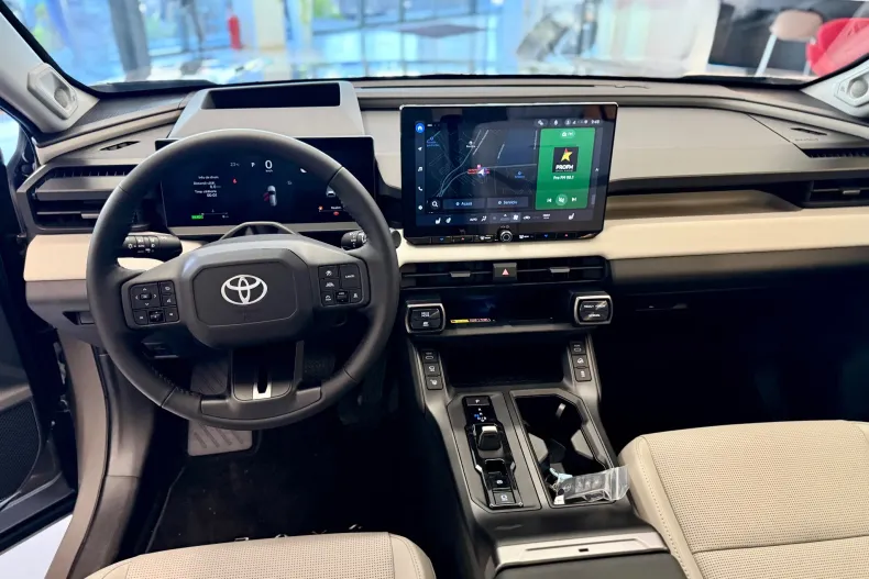 Toyota RAV4 din 2026 cu 1 km - oferta TOY238935 - foto 10