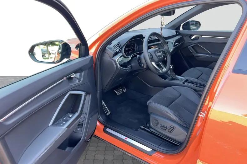 Audi Q3 din 2024 cu 21.566 km - oferta AUD238943 - foto 10