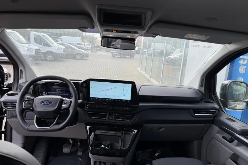Ford Tourneo Custom din 2026 cu 1 km - oferta FOR238948 - foto 12