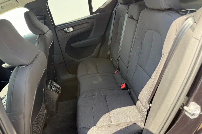 Volvo XC40 din 2020 cu 117.697 km - oferta VOL238949 - foto 17