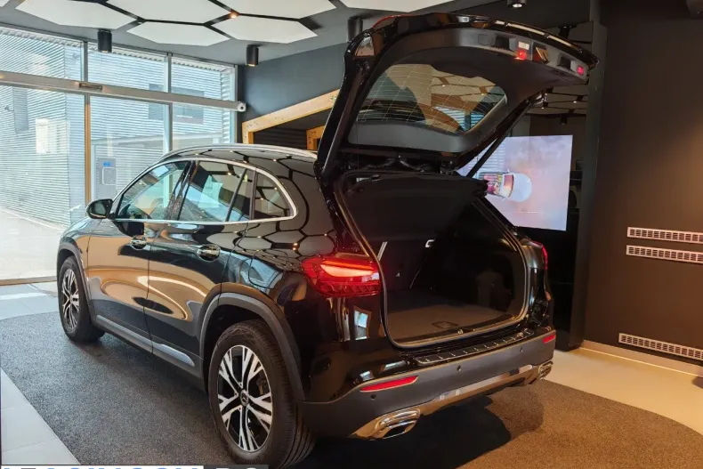 Mercedes-Benz GLA 180 (Clasa GLA) din 2026 cu 1 km - oferta MER238955 - foto 14