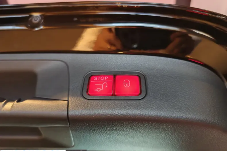 Mercedes-Benz GLA 180 (Clasa GLA) din 2026 cu 1 km - oferta MER238955 - foto 15