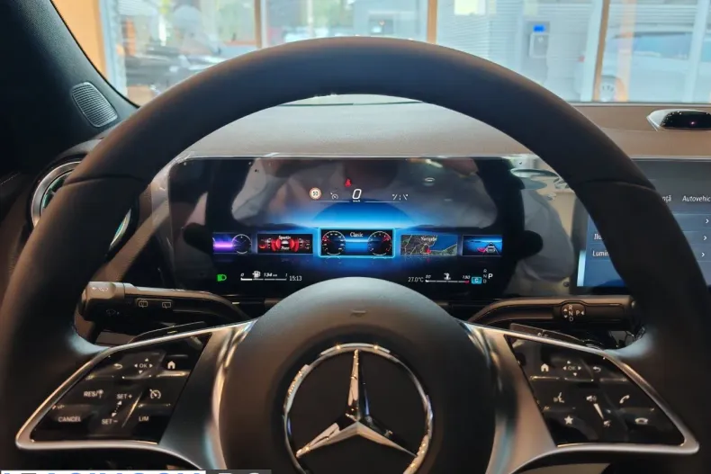 Mercedes-Benz GLA 180 (Clasa GLA) din 2026 cu 1 km - oferta MER238955 - foto 27