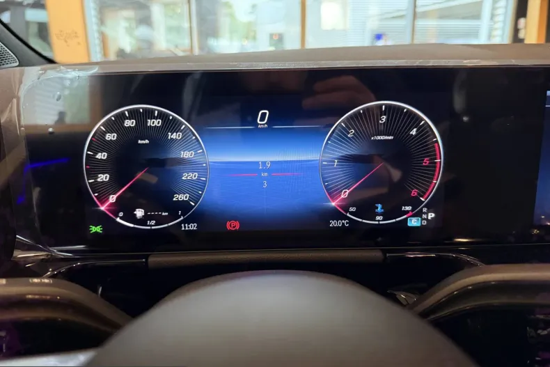 Mercedes-Benz GLA 200 (Clasa GLA) din 2026 cu 1 km - oferta MER238957 - foto 14