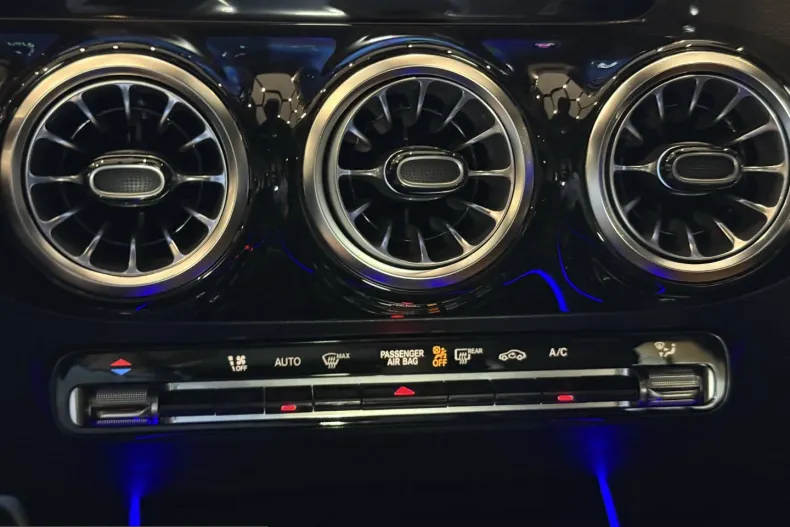 Mercedes-Benz GLA 200 (Clasa GLA) din 2026 cu 1 km - oferta MER238957 - foto 19