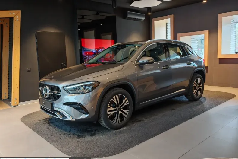 Mercedes-Benz GLA 180 (Clasa GLA) din 2026 cu 1 km - oferta MER238962 - foto 7