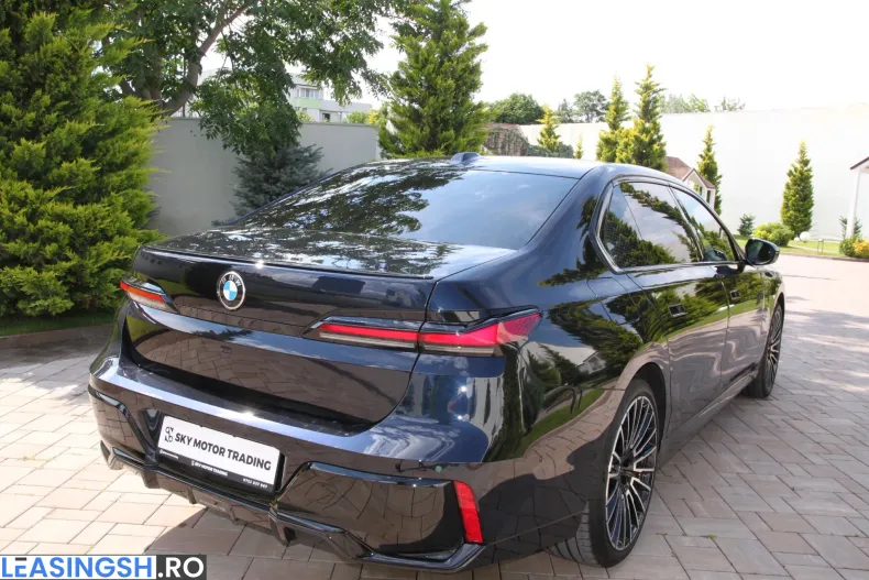 BMW 740d (Seria 7) din 2025 cu 105.000 km - oferta BMW238964 - foto 2