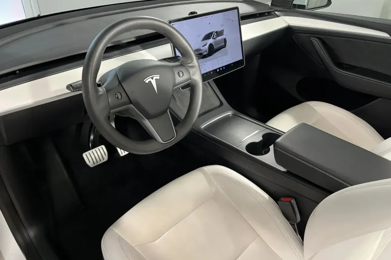 Tesla Model Y din 2023 cu 109.438 km - oferta TES238968 - foto 9