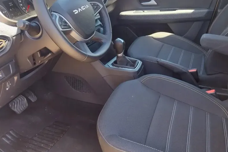 Dacia Sandero Stepway din 2024 cu 10 km - oferta DAC238972 - foto 11