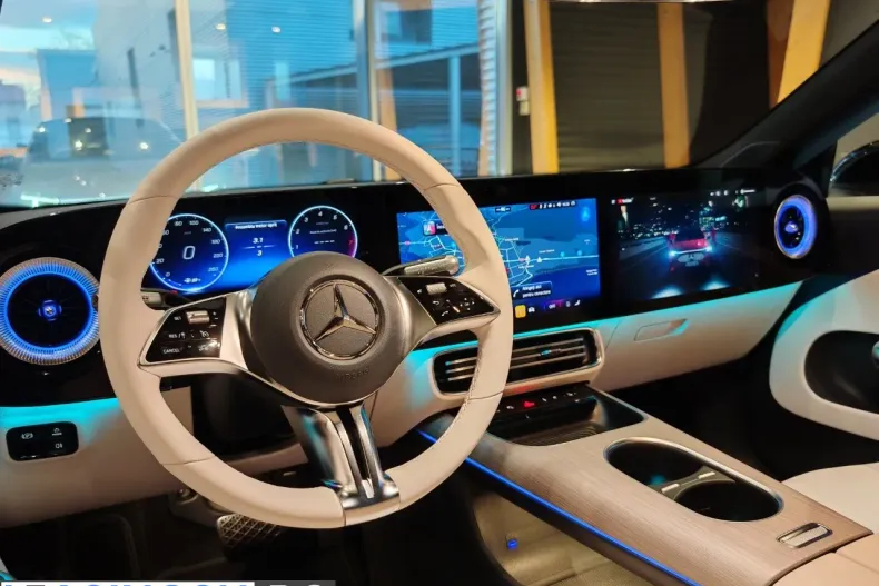 Mercedes-Benz CLA 200 (Clasa CLA) din 2026 cu 3.500 km - oferta MER238979 - foto 6