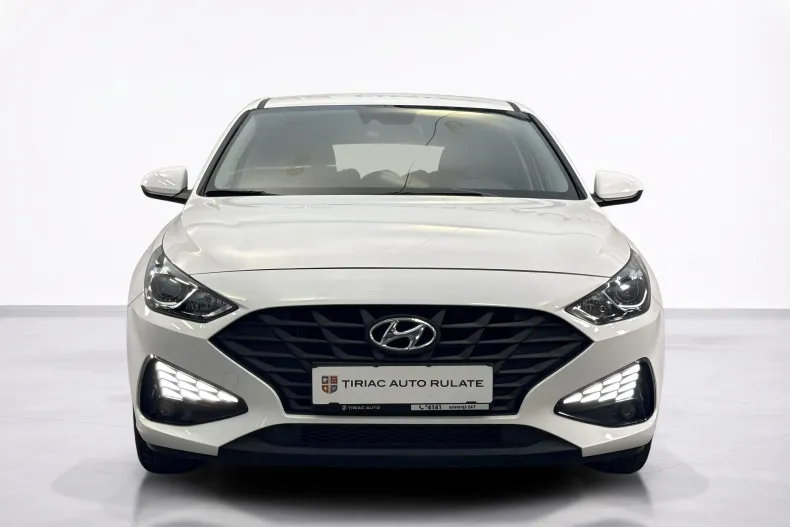 Hyundai i30 din 2023 cu 18.839 km - oferta HYU238984 - foto 8