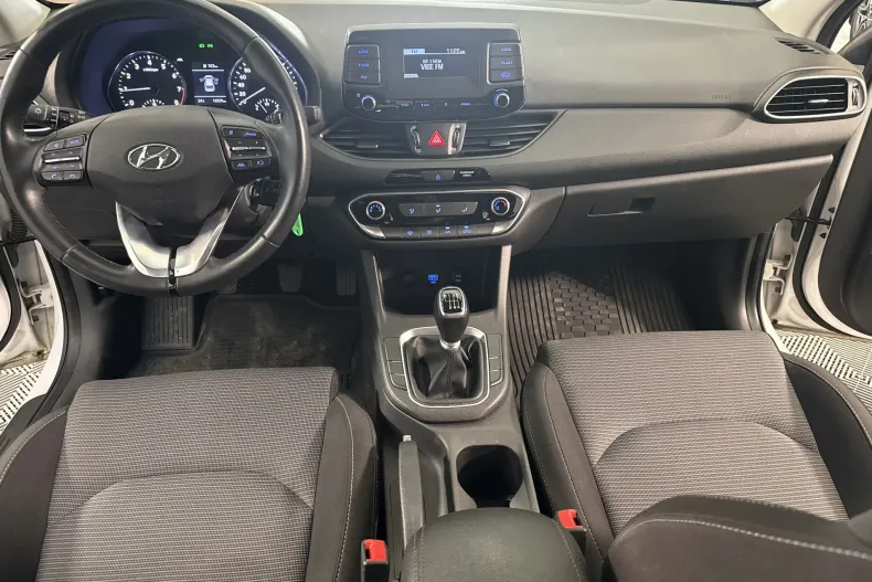 Hyundai i30 din 2023 cu 18.839 km - oferta HYU238984 - foto 9