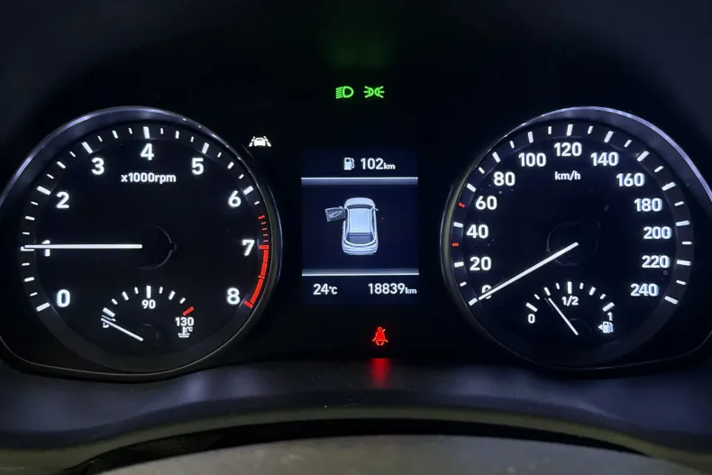 Hyundai i30 din 2023 cu 18.839 km - oferta HYU238984 - foto 10