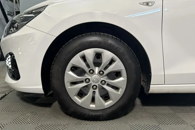 Hyundai i30 din 2023 cu 18.839 km - oferta HYU238984 - foto 13