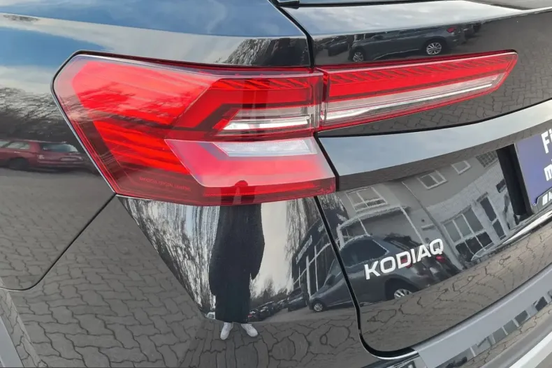 Skoda Kodiaq din 2025 cu 25.495 km - oferta SKO238989 - foto 6