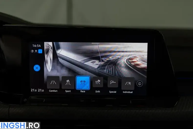Volkswagen Golf din 2022 cu 26.962 km - oferta VOL238991 - foto 32