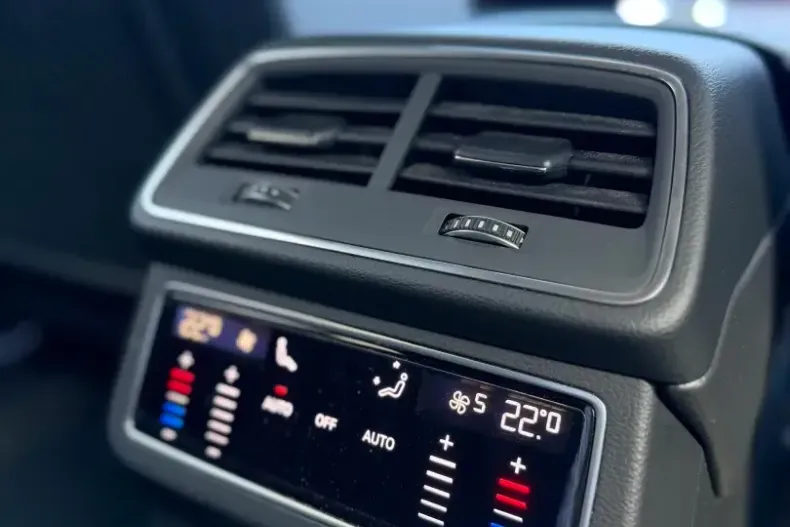 Audi A6 din 2021 cu 118.000 km - oferta AUD238992 - foto 14