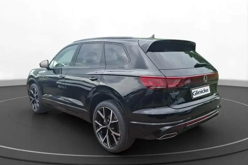 Volkswagen Touareg din 2025 cu 2.500 km - oferta VOL238997 - foto 2