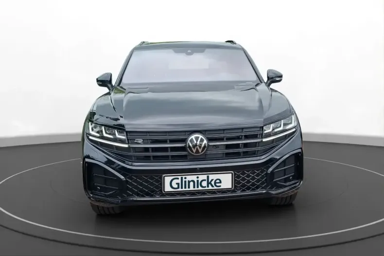Volkswagen Touareg din 2025 cu 2.500 km - oferta VOL238997 - foto 3