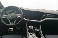 Volkswagen Touareg din 2025 cu 2.500 km - oferta VOL238997 - foto 6