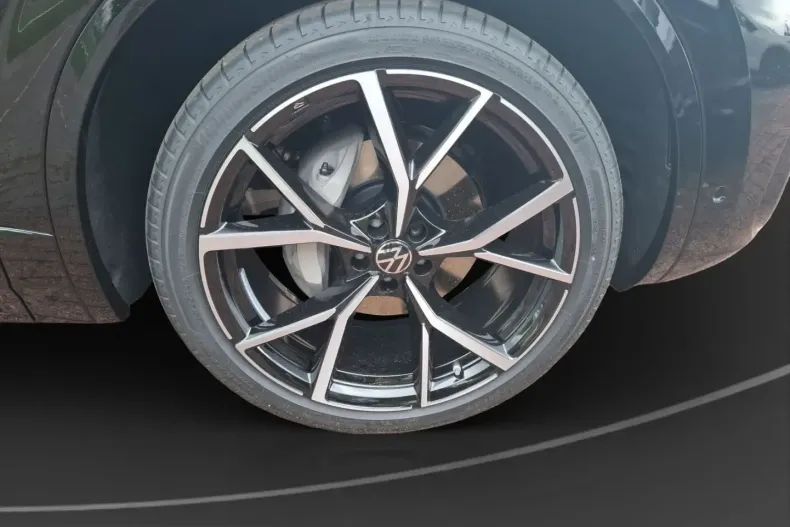 Volkswagen Touareg din 2025 cu 2.500 km - oferta VOL238997 - foto 11
