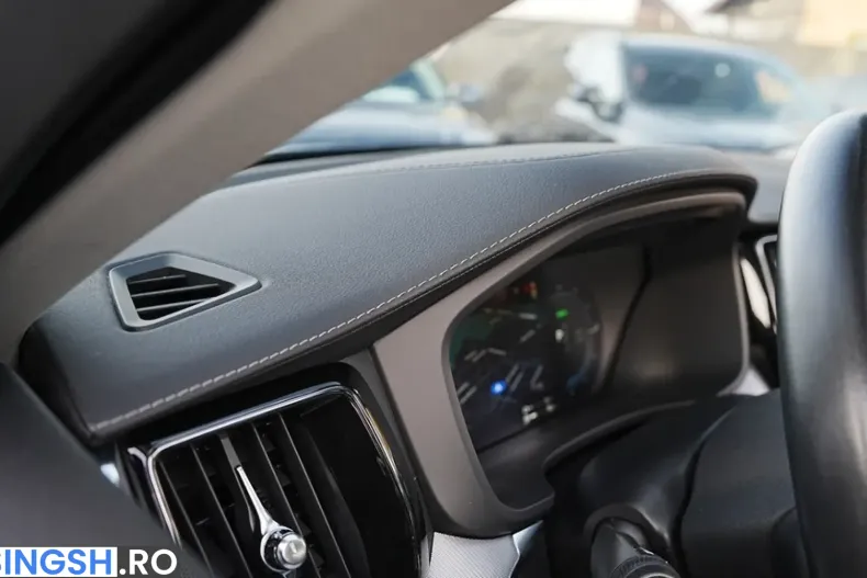 Volvo XC60 din 2022 cu 126.450 km - oferta VOL239019 - foto 32