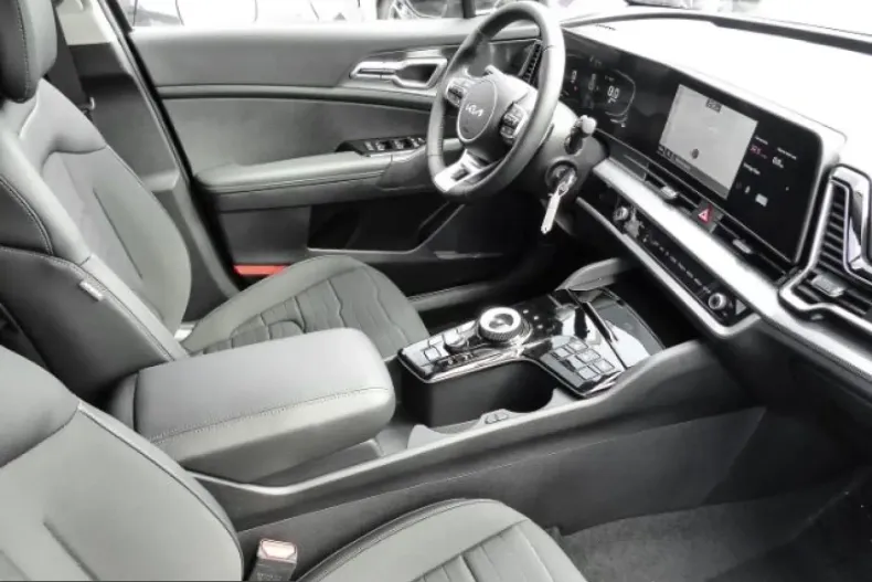 Kia Sportage din 2025 cu 10.500 km - oferta KIA239021 - foto 4