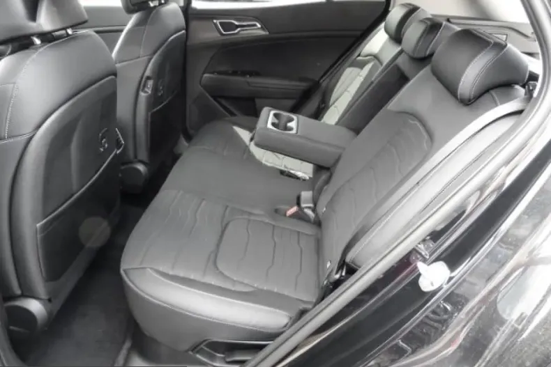 Kia Sportage din 2025 cu 10.500 km - oferta KIA239021 - foto 14