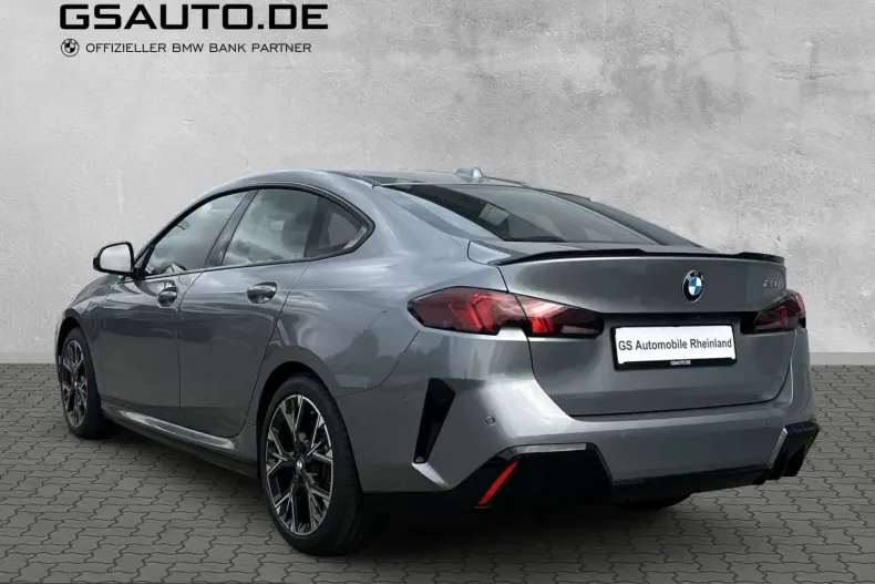 BMW 220i (Seria 2) din 2025 cu 14.699 km - oferta BMW239025 - foto 3