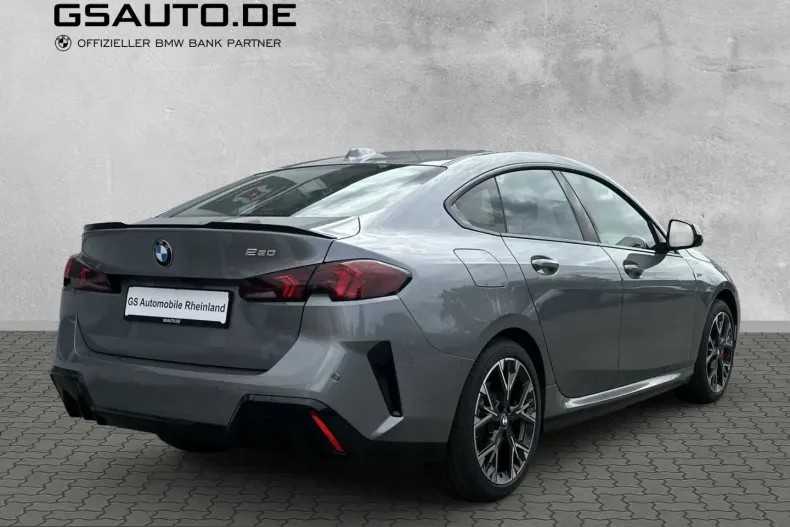 BMW 220i (Seria 2) din 2025 cu 14.699 km - oferta BMW239025 - foto 5