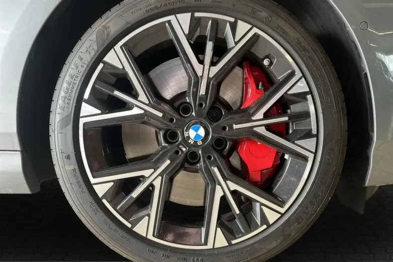 BMW 220i (Seria 2) din 2025 cu 14.699 km - oferta BMW239025 - foto 13