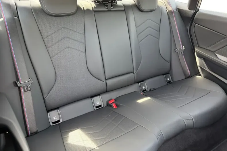 BMW 220i (Seria 2) din 2025 cu 15.800 km - oferta BMW239032 - foto 7