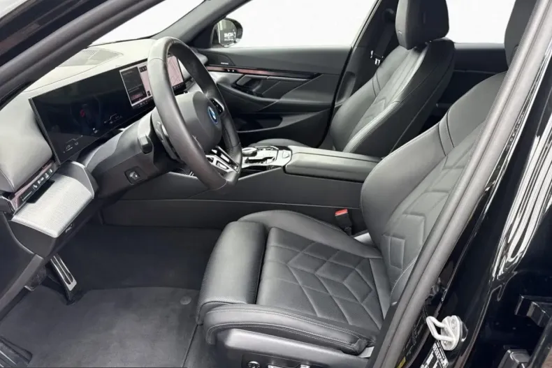 BMW 530 (Seria 5) din 2025 cu 16.662 km - oferta BMW239034 - foto 12