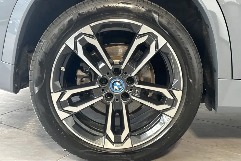 BMW iX1 (Seria X) din 2023 cu 48.750 km - oferta BMW239051 - foto 18