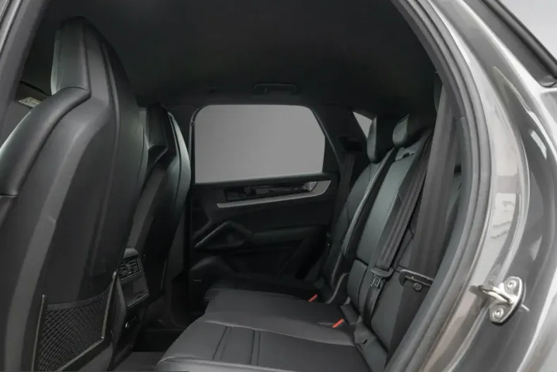 Porsche Cayenne din 2025 cu 19.870 km - oferta POR239058 - foto 12