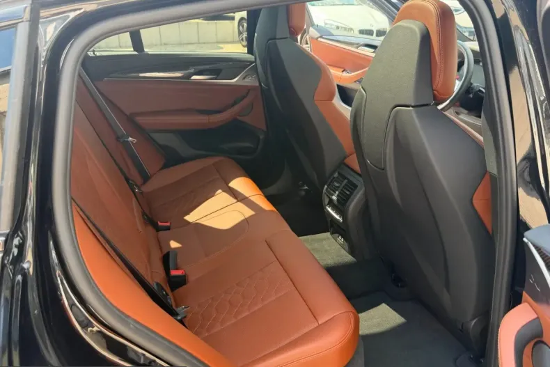 BMW X4 (Seria X) din 2025 cu 16.506 km - oferta BMW239069 - foto 9