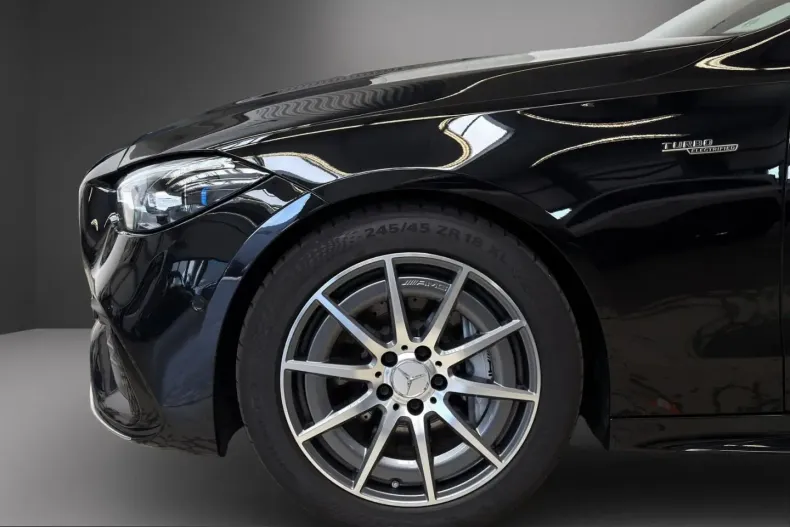 Mercedes-Benz C 43 AMG (Clasa C) din 2024 cu 13.450 km - oferta MER239076 - foto 4